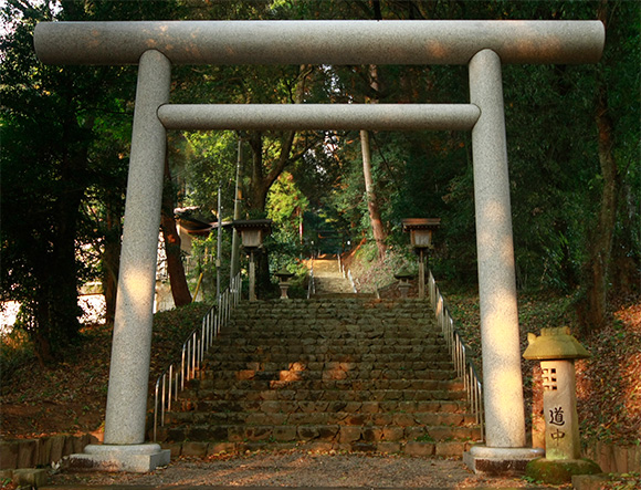 天岩戸神社（東本宮）